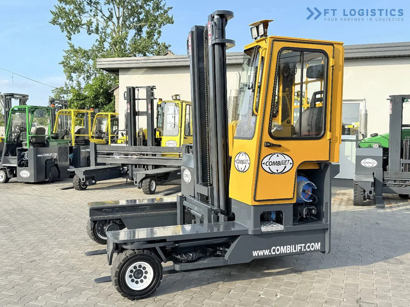 Combilift Combilift FOUR-WAY MULTIDIRECTIONAL FORKLIFT C4000 / GAS / DUPLEX 4500MM / ONLY 6604 HOURS / SIDE SHIFT / FULL CABIN / PERFECT C - 4 yönlü reach truck: fotoğraf 3 Combilift Combilift FOUR-WAY MULTIDIRECTIONAL FORKLIFT C4000 / GAS / DUPLEX 4500MM / ONLY 6604 HOURS / SIDE SHIFT / FULL CABIN / PERFECT C - 4 yönlü reach truck: fotoğraf 3