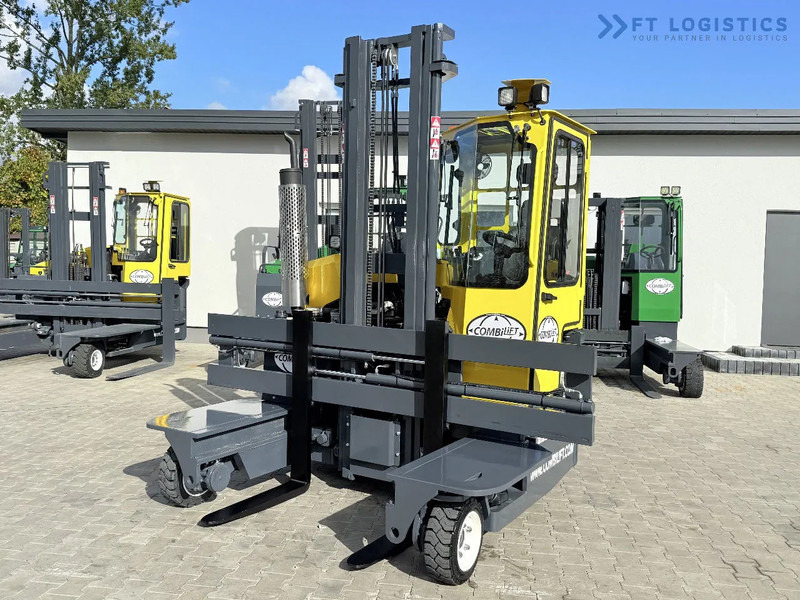Combilift FOUR-WAY / MULTI-DIRECTIONAL FORKLIFT / ONLY 491 HOURS / C2500 / GAS / DUPLEX 4600MM / SHORT – ONLY 1900MM / WIDTH 2700MM WITH F - 4 yönlü reach truck: fotoğraf 1 Combilift FOUR-WAY / MULTI-DIRECTIONAL FORKLIFT / ONLY 491 HOURS / C2500 / GAS / DUPLEX 4600MM / SHORT – ONLY 1900MM / WIDTH 2700MM WITH F - 4 yönlü reach truck: fotoğraf 1
