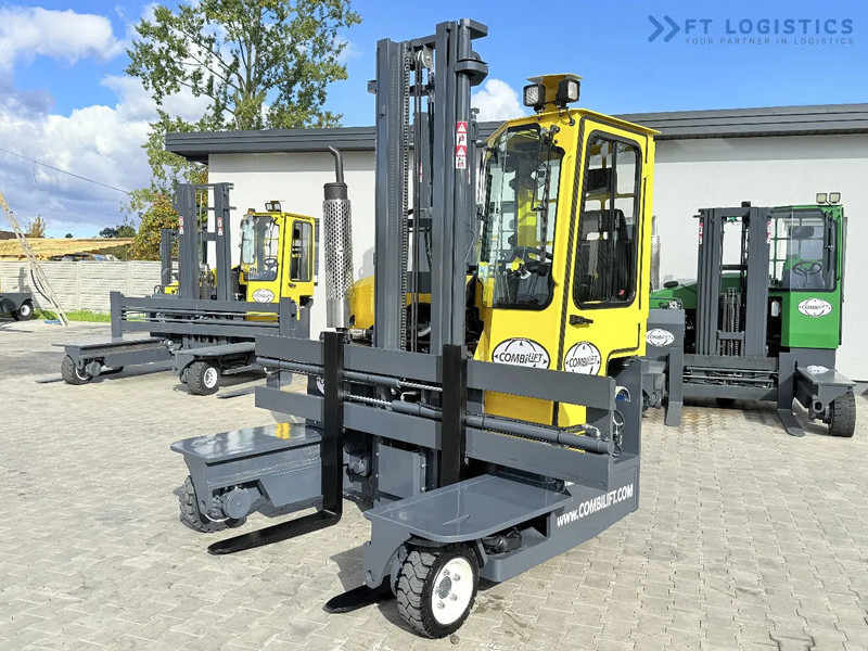 Combilift FOUR-WAY / MULTI-DIRECTIONAL FORKLIFT / ONLY 491 HOURS / C2500 / GAS / DUPLEX 4600MM / SHORT – ONLY 1900MM / WIDTH 2700MM WITH F - 4 yönlü reach truck: fotoğraf 2 Combilift FOUR-WAY / MULTI-DIRECTIONAL FORKLIFT / ONLY 491 HOURS / C2500 / GAS / DUPLEX 4600MM / SHORT – ONLY 1900MM / WIDTH 2700MM WITH F - 4 yönlü reach truck: fotoğraf 2