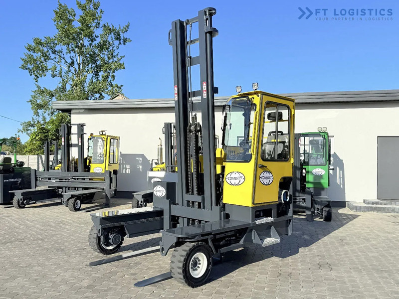 Combilift FOUR-WAY MULTIDIRECTIONAL FORKLIFT C5000 / GAS / TRIPLEX 6000MM / ONLY 4263 HOURS / FORK POSITIONER / EXCELLENT CONDITION / Wide - 4 yönlü reach truck: fotoğraf 1 Combilift FOUR-WAY MULTIDIRECTIONAL FORKLIFT C5000 / GAS / TRIPLEX 6000MM / ONLY 4263 HOURS / FORK POSITIONER / EXCELLENT CONDITION / Wide - 4 yönlü reach truck: fotoğraf 1