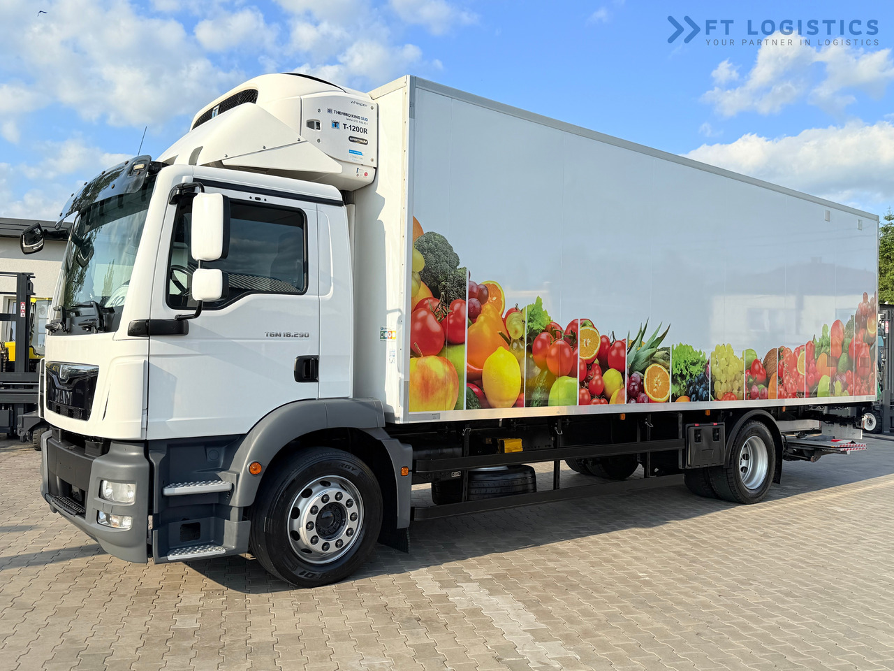 MAN TGM 18.290 / THERMOKING T-1200R / BI-TEMPERATURE / 19 PALLETS / 90% TYRES / EXCELLENT CONDITION / DHOLLANDIA TAIL LIFT / SIDE DOOR / PAYLOAD 8,220 KG - Refrijeratör kamyon: fotoğraf 2 MAN TGM 18.290 / THERMOKING T-1200R / BI-TEMPERATURE / 19 PALLETS / 90% TYRES / EXCELLENT CONDITION / DHOLLANDIA TAIL LIFT / SIDE DOOR / PAYLOAD 8,220 KG - Refrijeratör kamyon: fotoğraf 2
