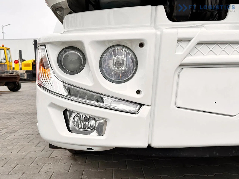 Renault Midlum 250 Renault D 250 / AUTOMATIC / 4X2 / 18 PALLETS / TAIL LIFT / SIDE BOARDS / curtainsider truck - Tenteli kamyon: fotoğraf 4 Renault Midlum 250 Renault D 250 / AUTOMATIC / 4X2 / 18 PALLETS / TAIL LIFT / SIDE BOARDS / curtainsider truck - Tenteli kamyon: fotoğraf 4