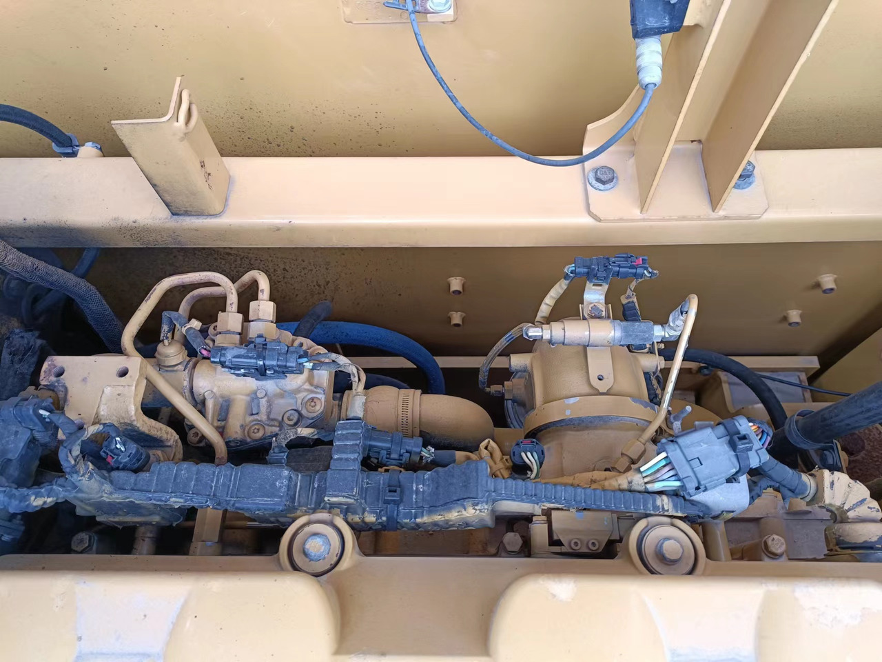 CATERPILLAR C13 - Motor - Ekskavatör: fotoğraf 3 CATERPILLAR C13 - Motor - Ekskavatör: fotoğraf 3