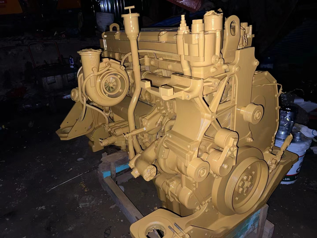 CATERPILLAR C13 - Motor - Ekskavatör: fotoğraf 2 CATERPILLAR C13 - Motor - Ekskavatör: fotoğraf 2