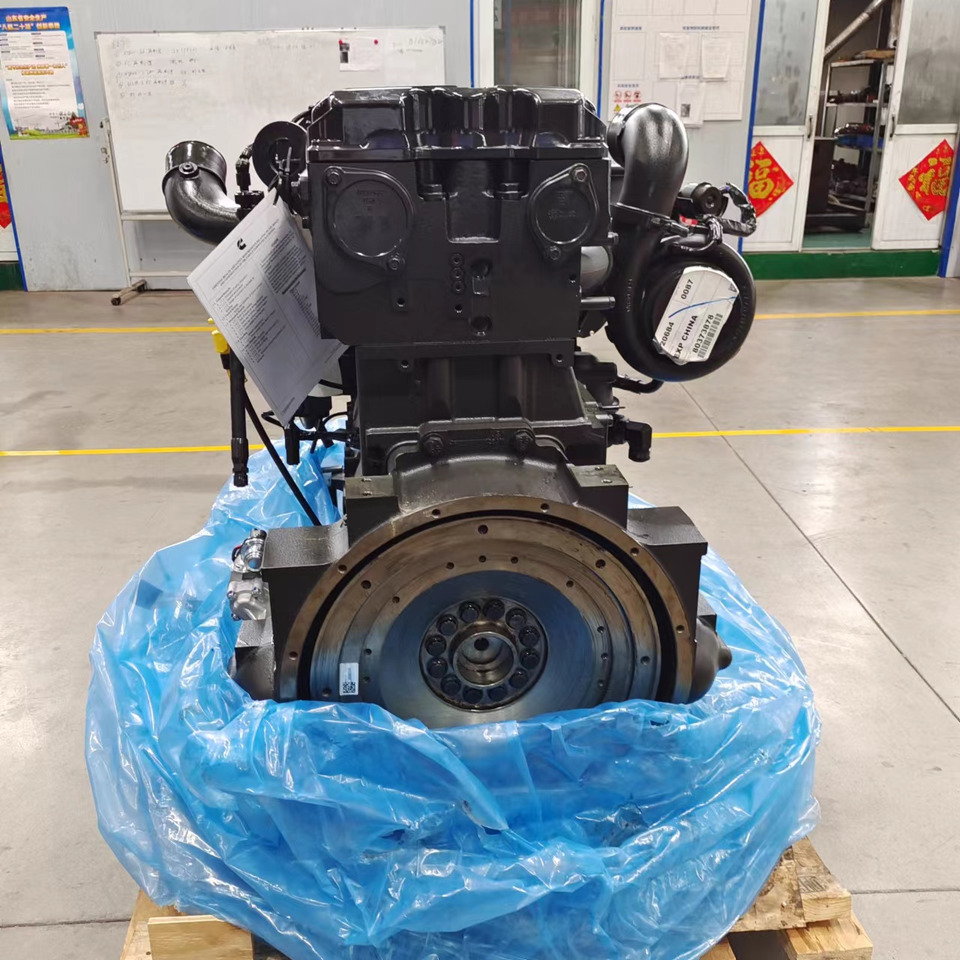 CUMMINS QSX15 - Motor - Ekskavatör: fotoğraf 4 CUMMINS QSX15 - Motor - Ekskavatör: fotoğraf 4