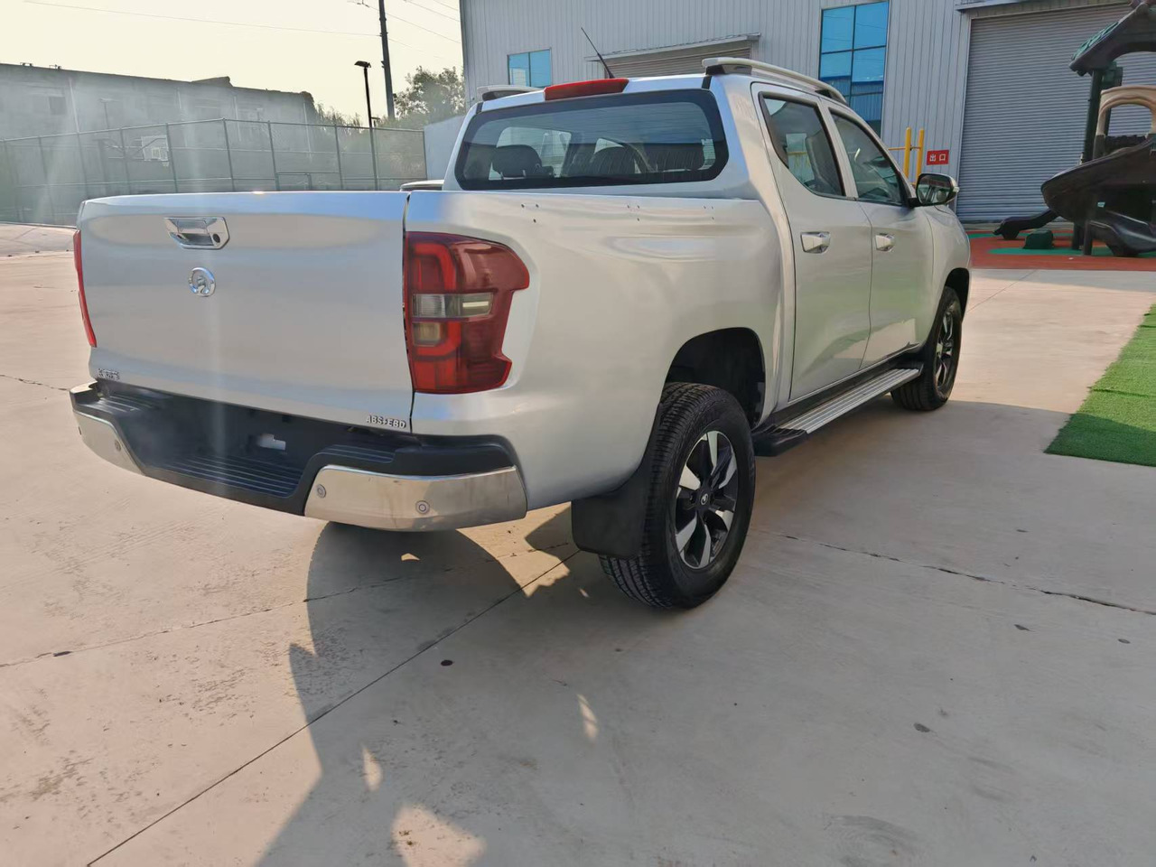 Changan  - Pikap, Çift kabin kamyonet: fotoğraf 4 Changan  - Pikap, Çift kabin kamyonet: fotoğraf 4