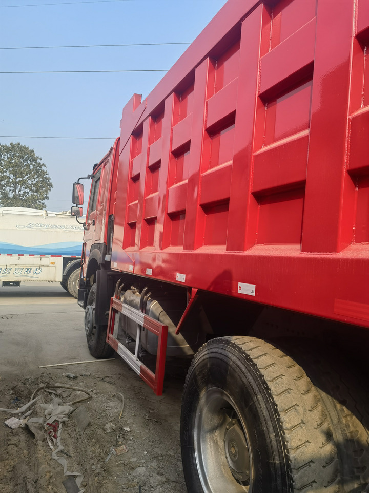 HOWO HOWO 6*4 371 dump truck - Damperli kamyon: fotoğraf 1 HOWO HOWO 6*4 371 dump truck - Damperli kamyon: fotoğraf 1
