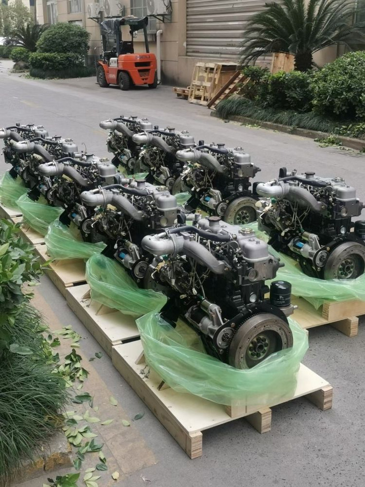 ISUZU 4JB1T - Motor - Tanker kamyon: fotoğraf 2 ISUZU 4JB1T - Motor - Tanker kamyon: fotoğraf 2