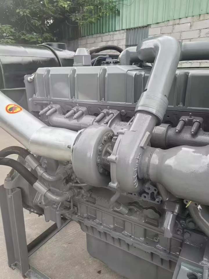ISUZU 6WG1 - Motor - Ekskavatör: fotoğraf 1 ISUZU 6WG1 - Motor - Ekskavatör: fotoğraf 1