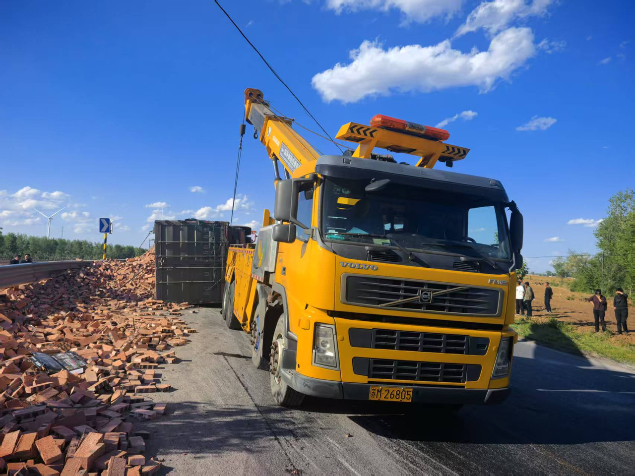 XCMG crane truck 70t - Vinçli kamyon: fotoğraf 2 XCMG crane truck 70t - Vinçli kamyon: fotoğraf 2