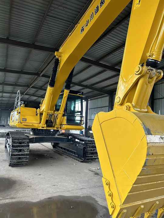 90% New KOMATSU PC450-8 Used Excavator Construction Excavators, Strong Power, Low Price, and Very Good Quality - Paletli ekskavatör: fotoğraf 4 90% New KOMATSU PC450-8 Used Excavator Construction Excavators, Strong Power, Low Price, and Very Good Quality - Paletli ekskavatör: fotoğraf 4