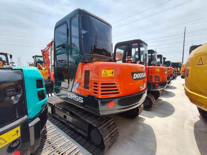 90% New Mini Excavator Doosan DH55, 5-Ton Mini Used High Quality - Mini ekskavatör: fotoğraf 3 90% New Mini Excavator Doosan DH55, 5-Ton Mini Used High Quality - Mini ekskavatör: fotoğraf 3