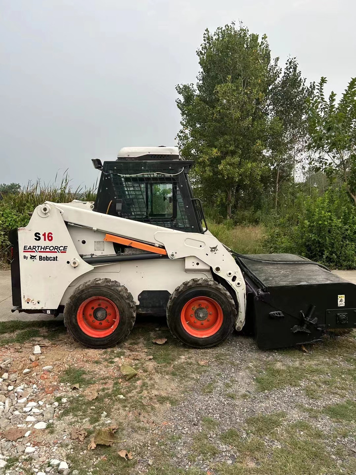 BOBCAT used skidsteer wheel Bobcat S18 High Quality - Mini yükleyici: fotoğraf 1 BOBCAT used skidsteer wheel Bobcat S18 High Quality - Mini yükleyici: fotoğraf 1