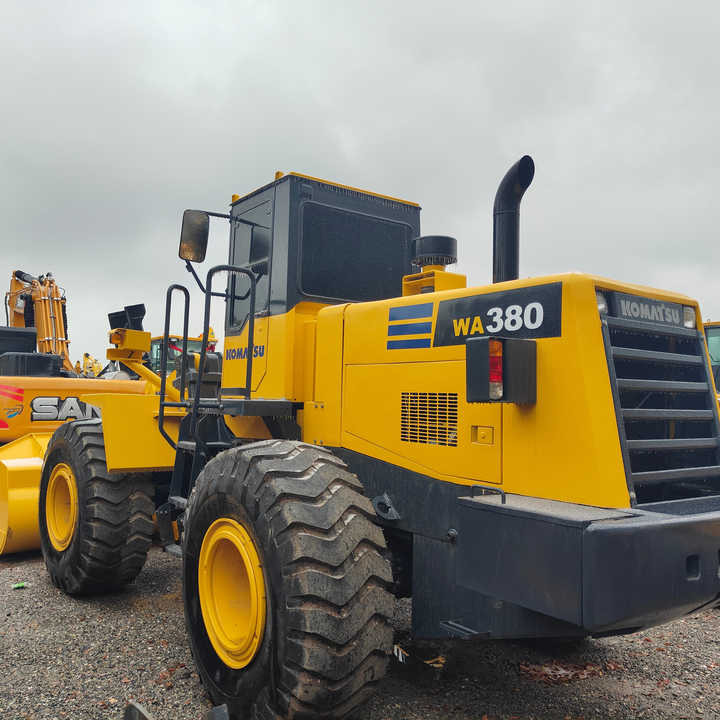 Certified Pre-Owned Komatsu WA380-3 | Heavy-Duty Loader for Mining/ Construction - Price Negotiable! - Iş makinesi: fotoğraf 1 Certified Pre-Owned Komatsu WA380-3 | Heavy-Duty Loader for Mining/ Construction - Price Negotiable! - Iş makinesi: fotoğraf 1