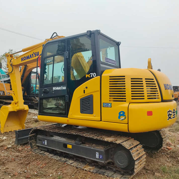 Cheap Used Komatsu PC70-8 Crawler Excavator with High Efficiency Used Heavy Machinery K omatsu PC70-8 Digger Cheap for Sale - Paletli ekskavatör: fotoğraf 2 Cheap Used Komatsu PC70-8 Crawler Excavator with High Efficiency Used Heavy Machinery K omatsu PC70-8 Digger Cheap for Sale - Paletli ekskavatör: fotoğraf 2