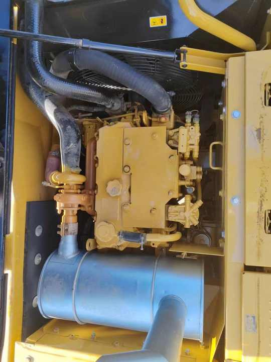 Good Condition Used Excavator Machine Caterpillar 315D Crawler CAT 15ton Used Excavator for Sale CAT 315 Excavators - Paletli ekskavatör: fotoğraf 4 Good Condition Used Excavator Machine Caterpillar 315D Crawler CAT 15ton Used Excavator for Sale CAT 315 Excavators - Paletli ekskavatör: fotoğraf 4