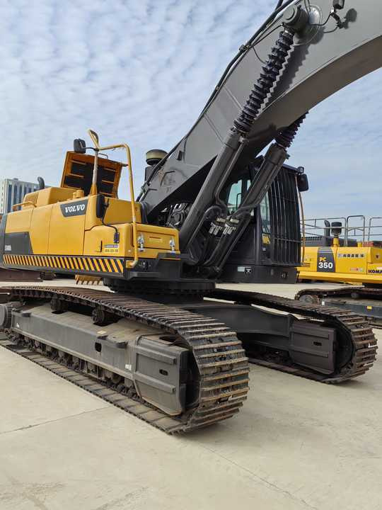 Good Condition VOLVO EC480DL Excavator Low Price Large Hydraulic Crawler Excavator volvo 480dl for Sale - Ekskavatör: fotoğraf 5 Good Condition VOLVO EC480DL Excavator Low Price Large Hydraulic Crawler Excavator volvo 480dl for Sale - Ekskavatör: fotoğraf 5