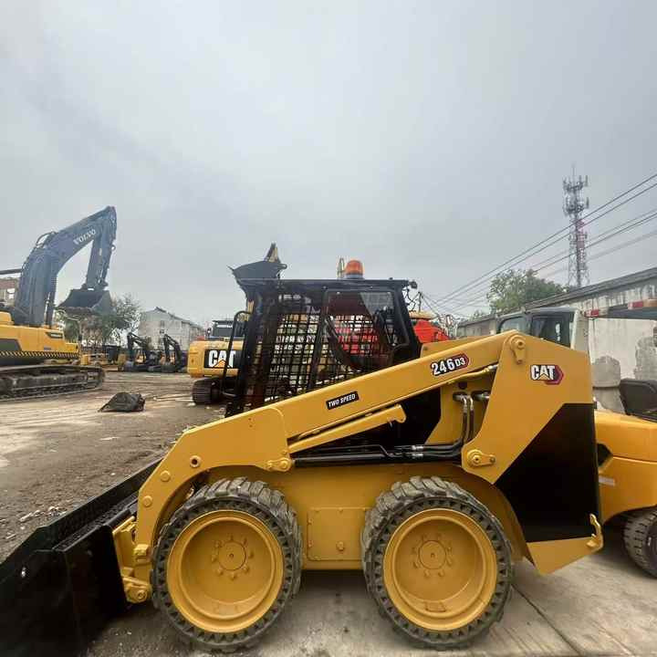 High Quality Used Cat 246D3 Excavator with Low Working Hours and Best Price Used Cat 246D3 Machine with Cheap Price for Sale - Mini yükleyici: fotoğraf 1 High Quality Used Cat 246D3 Excavator with Low Working Hours and Best Price Used Cat 246D3 Machine with Cheap Price for Sale - Mini yükleyici: fotoğraf 1