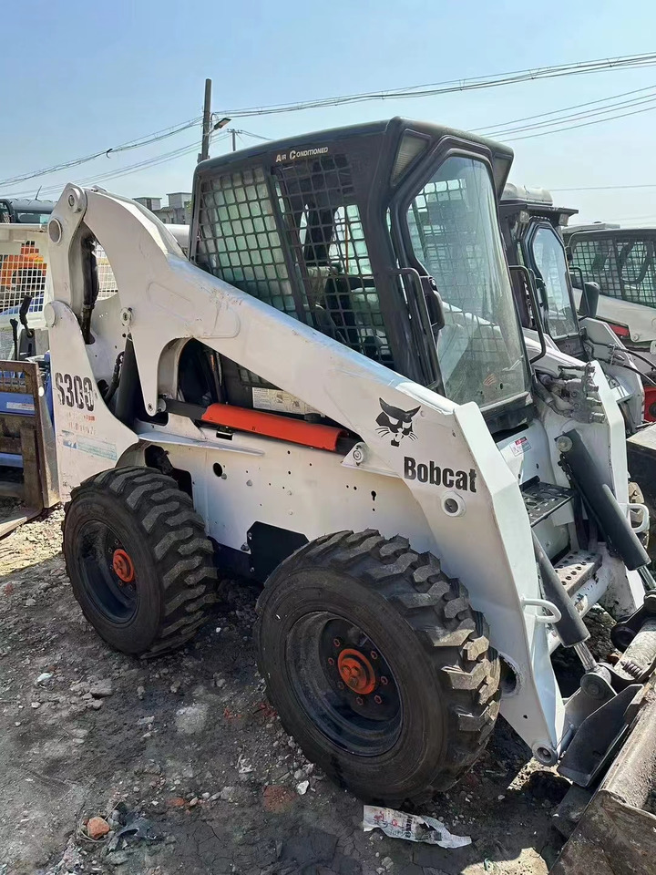 High Quality Mini Construction Machine Used Bobcat Skid Steer Loader S300 in Stock for Sale Bobcat Loader With Low Price - İş makinaları: fotoğraf 3 High Quality Mini Construction Machine Used Bobcat Skid Steer Loader S300 in Stock for Sale Bobcat Loader With Low Price - İş makinaları: fotoğraf 3