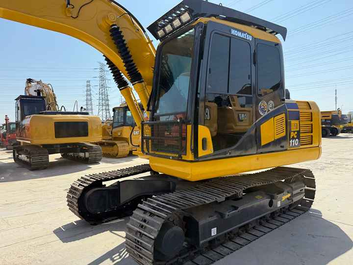 Low Shipping Mini Used Excavator Construction Machine Used komatsu Pc110 - Paletli ekskavatör: fotoğraf 4 Low Shipping Mini Used Excavator Construction Machine Used komatsu Pc110 - Paletli ekskavatör: fotoğraf 4