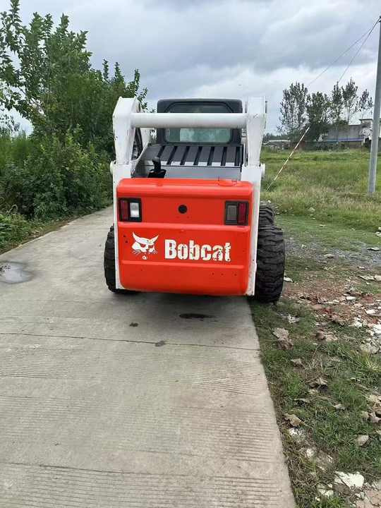 USED BOBCAT S300 Skid-steer Loader with Very Good Performance Is for Sale at a Low Price. S160/s185/s220/330 in Stock - Mini yükleyici: fotoğraf 3 USED BOBCAT S300 Skid-steer Loader with Very Good Performance Is for Sale at a Low Price. S160/s185/s220/330 in Stock - Mini yükleyici: fotoğraf 3