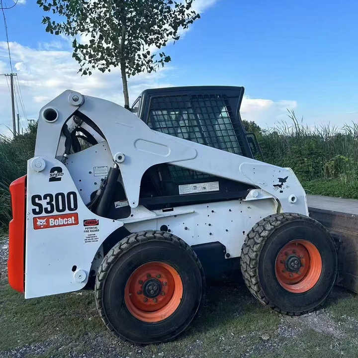 Used Bob Cat Bob Cat S300 Used Mini Skid Steer Wheel Loader Multifunctional Track Loaders Bobcat S300 - Tekerlekli yükleyici: fotoğraf 2 Used Bob Cat Bob Cat S300 Used Mini Skid Steer Wheel Loader Multifunctional Track Loaders Bobcat S300 - Tekerlekli yükleyici: fotoğraf 2