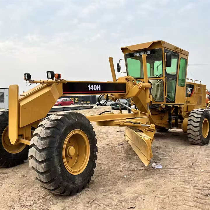Used CAT 140H Motor Grader From Japan with Excellent Performance Caterpillar 140h in Good Condition for Sale - Ekskavatör: fotoğraf 1 Used CAT 140H Motor Grader From Japan with Excellent Performance Caterpillar 140h in Good Condition for Sale - Ekskavatör: fotoğraf 1