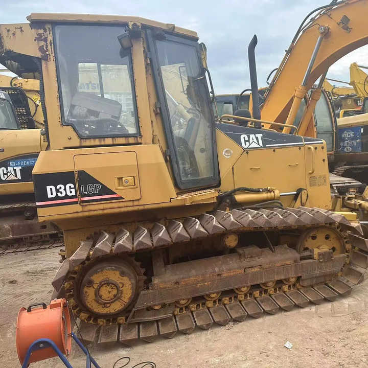 Used Caterpillar CAT D3G Land Road Motor Bulldozer CAT Used Grader Cheap Price for Sale - Buldozer: fotoğraf 1 Used Caterpillar CAT D3G Land Road Motor Bulldozer CAT Used Grader Cheap Price for Sale - Buldozer: fotoğraf 1