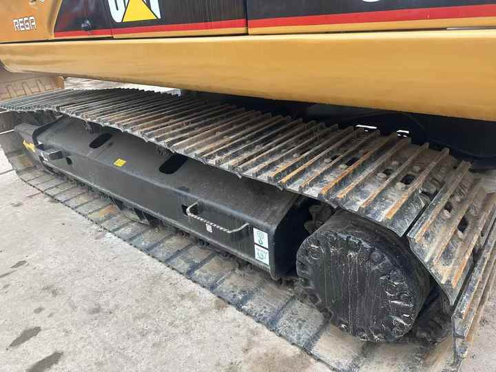 Used Excavator CAT 320C Second Hand Highly Competitive Digging Machine 325C 330C for Sale - Paletli ekskavatör: fotoğraf 3 Used Excavator CAT 320C Second Hand Highly Competitive Digging Machine 325C 330C for Sale - Paletli ekskavatör: fotoğraf 3