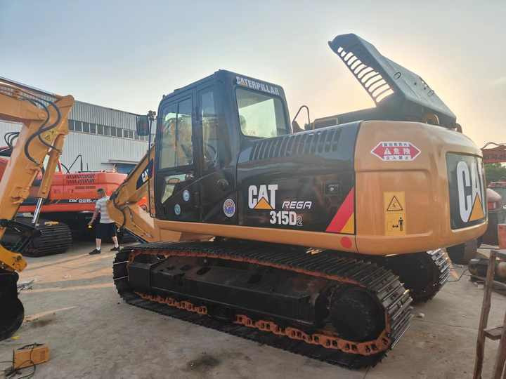 Used Excavator Caterpillar CAT315D Small and Medium-sized Original 15 Ton Excavator CAT315D for Sale - Paletli ekskavatör: fotoğraf 5 Used Excavator Caterpillar CAT315D Small and Medium-sized Original 15 Ton Excavator CAT315D for Sale - Paletli ekskavatör: fotoğraf 5