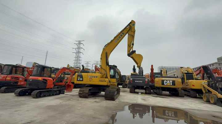 Used Good Quality Japan Original PC210-8 in Good Condition PC210-8 Komatsu - Paletli ekskavatör: fotoğraf 4 Used Good Quality Japan Original PC210-8 in Good Condition PC210-8 Komatsu - Paletli ekskavatör: fotoğraf 4