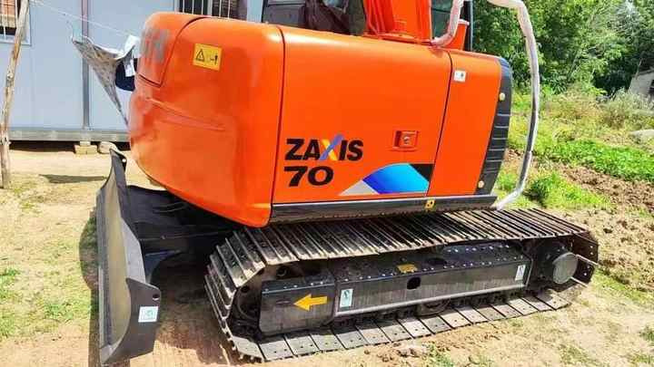 Used Hitachi Excavator ZX70 7ton Japan Import Second Hand Small Crawler ZX70 Excavator for Sale - Paletli ekskavatör: fotoğraf 4 Used Hitachi Excavator ZX70 7ton Japan Import Second Hand Small Crawler ZX70 Excavator for Sale - Paletli ekskavatör: fotoğraf 4