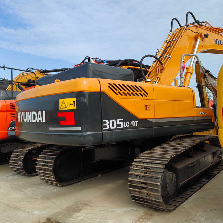 Used Hyundai 305LC-9T Excavator Originated From South Korea Superior Performance Running Working Condition Low Price for Sale - Ekskavatör: fotoğraf 1 Used Hyundai 305LC-9T Excavator Originated From South Korea Superior Performance Running Working Condition Low Price for Sale - Ekskavatör: fotoğraf 1