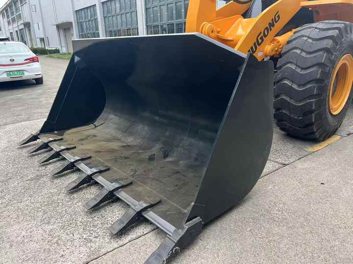 Used LIUGONG 856H wheel in Good Condition for sale 90%new uesd Loader liugong 856h Used Loader For Sale - Tekerlekli yükleyici: fotoğraf 4 Used LIUGONG 856H wheel in Good Condition for sale 90%new uesd Loader liugong 856h Used Loader For Sale - Tekerlekli yükleyici: fotoğraf 4