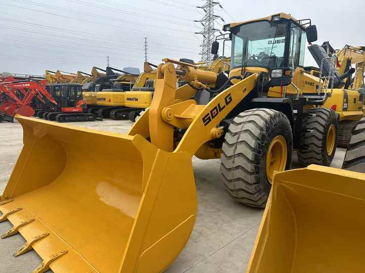 Used SDLG955F New Model Wheel Loader Second Hand Machine Popular Brand Sdlg Hydraulic Machinery - Tekerlekli yükleyici: fotoğraf 4 Used SDLG955F New Model Wheel Loader Second Hand Machine Popular Brand Sdlg Hydraulic Machinery - Tekerlekli yükleyici: fotoğraf 4