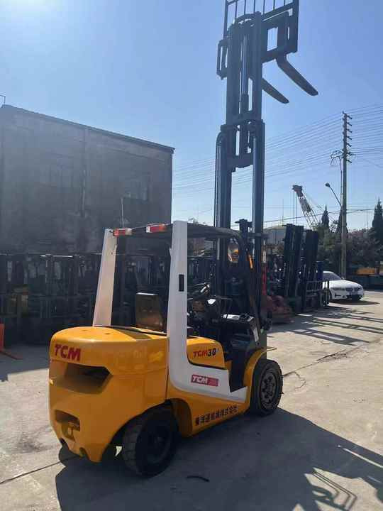 Very Good Condition and Cheap Price 3 Tonne TCM Forklift Run Performance TCM30 Forklift for Sale - Forklift: fotoğraf 2 Very Good Condition and Cheap Price 3 Tonne TCM Forklift Run Performance TCM30 Forklift for Sale - Forklift: fotoğraf 2