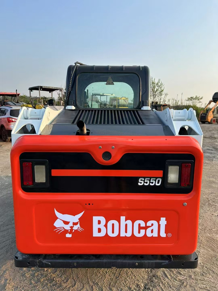 BOBCAT S550 - Mini yükleyici: fotoğraf 3 BOBCAT S550 - Mini yükleyici: fotoğraf 3