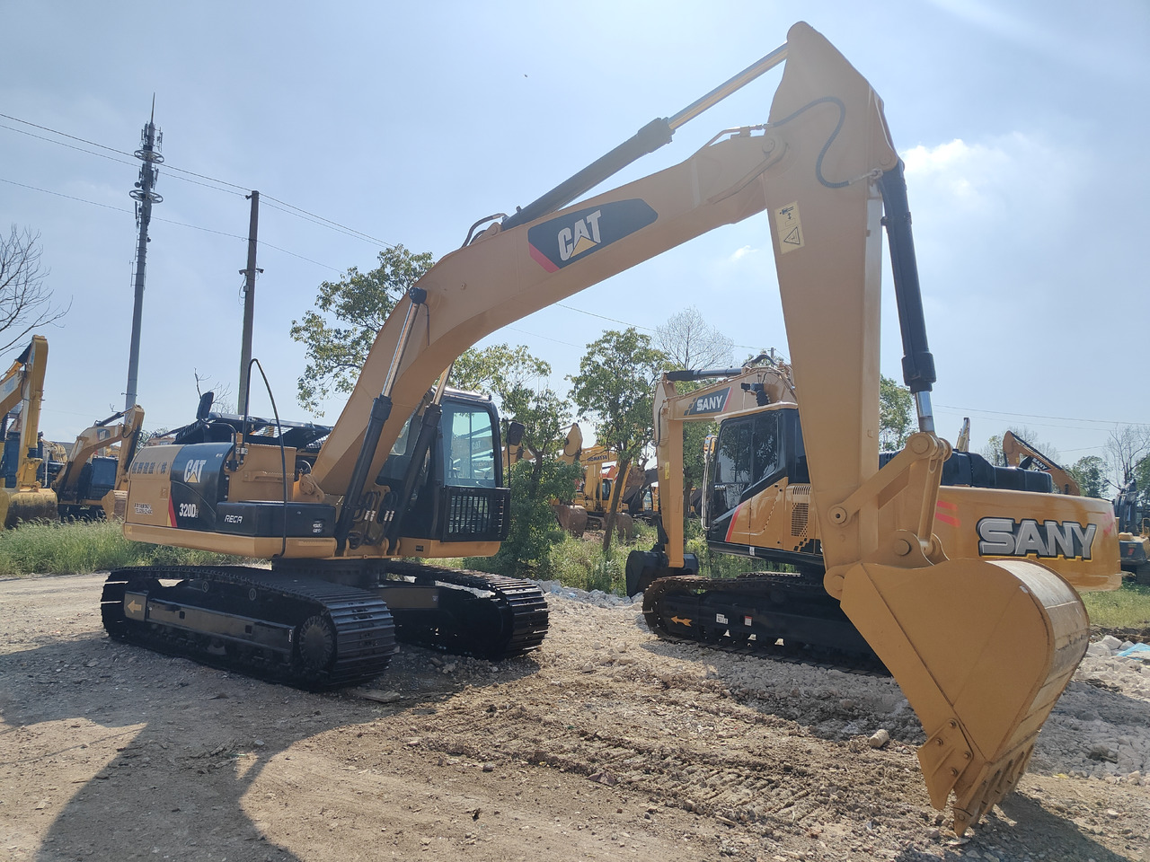 CATERPILLAR 320D - Paletli ekskavatör: fotoğraf 3 CATERPILLAR 320D - Paletli ekskavatör: fotoğraf 3