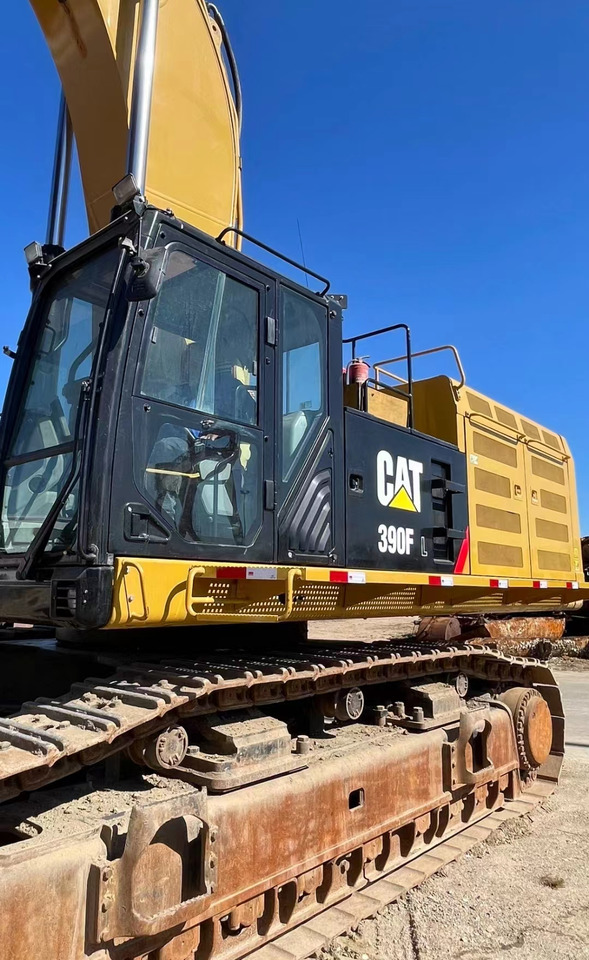 CATERPILLAR 390F - Paletli ekskavatör: fotoğraf 1 CATERPILLAR 390F - Paletli ekskavatör: fotoğraf 1