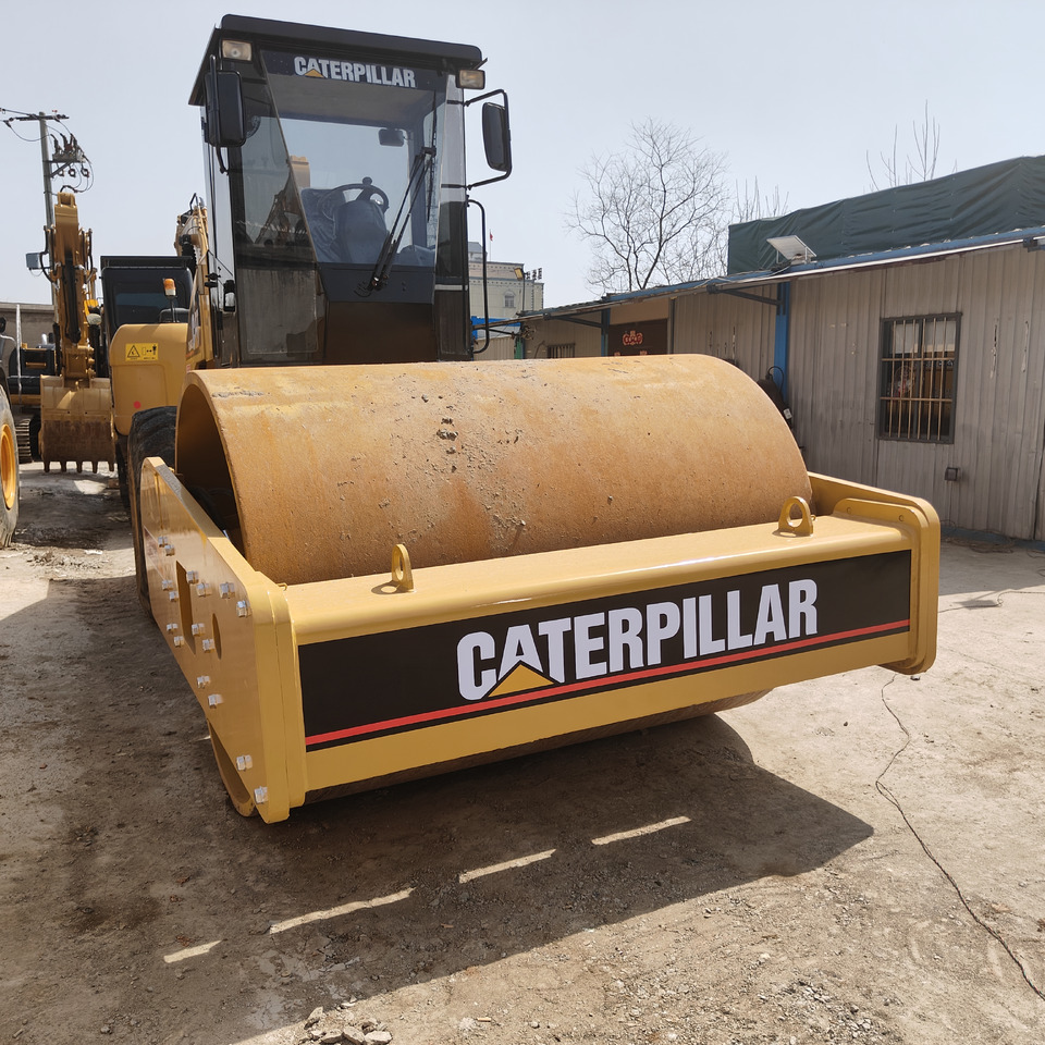 CATERPILLAR 683E - Yol silindiri: fotoğraf 3 CATERPILLAR 683E - Yol silindiri: fotoğraf 3