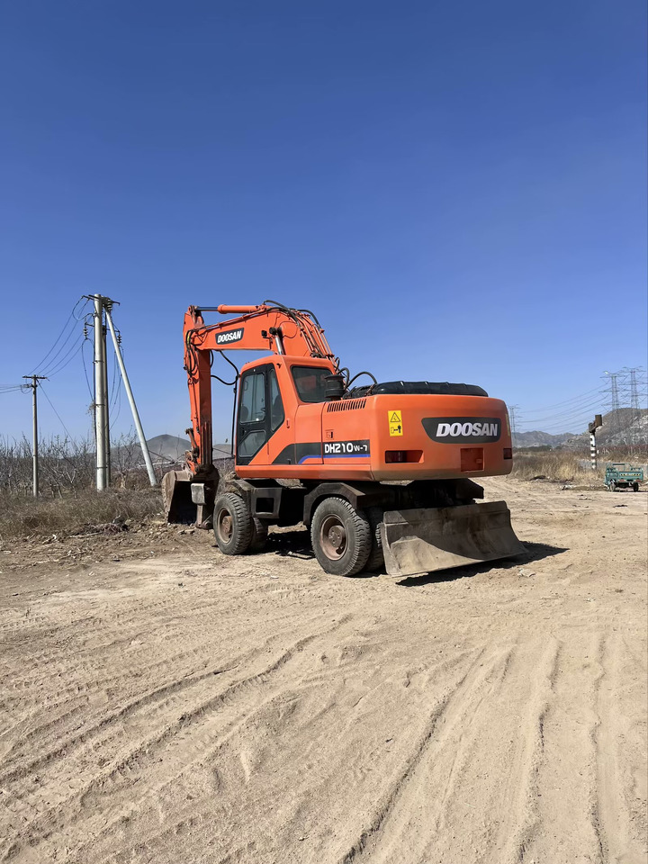 DOOSAN DH210W-7 - Tekerlekli ekskavatör: fotoğraf 5 DOOSAN DH210W-7 - Tekerlekli ekskavatör: fotoğraf 5