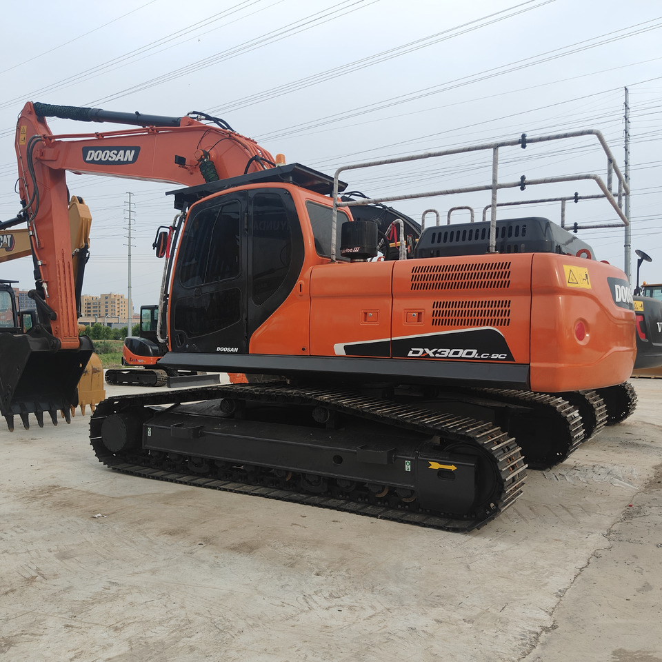 DOOSAN DX300LC-9C - Paletli ekskavatör: fotoğraf 2 DOOSAN DX300LC-9C - Paletli ekskavatör: fotoğraf 2