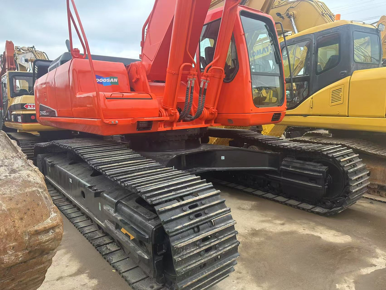 DOOSAN DX420LC-9C - Paletli ekskavatör: fotoğraf 3 DOOSAN DX420LC-9C - Paletli ekskavatör: fotoğraf 3