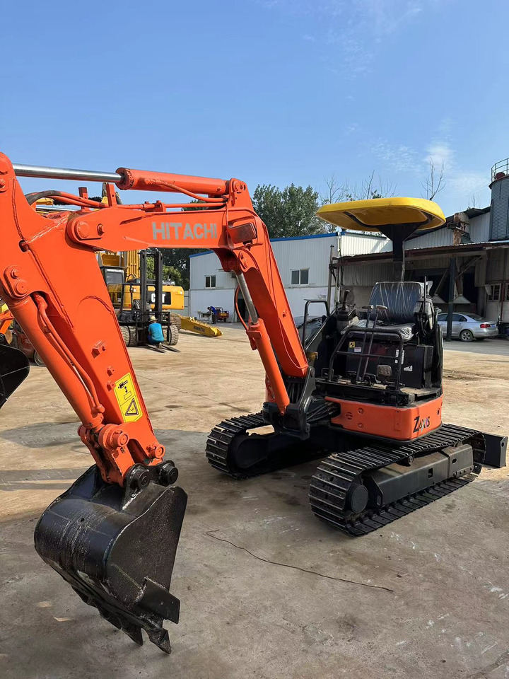 HITACHI ZX30 - Paletli ekskavatör: fotoğraf 3 HITACHI ZX30 - Paletli ekskavatör: fotoğraf 3