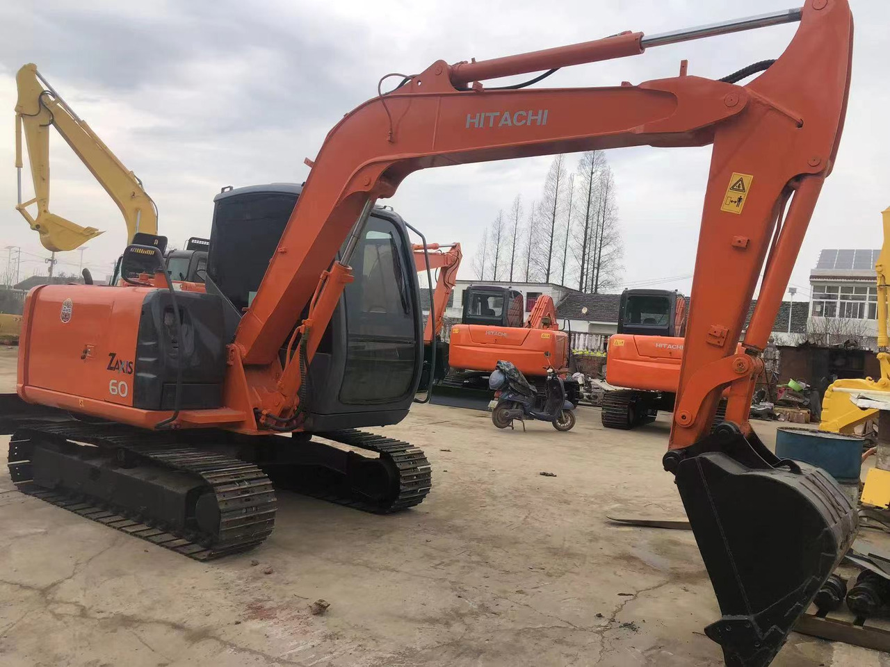 HITACHI ZX60 - Paletli ekskavatör: fotoğraf 3 HITACHI ZX60 - Paletli ekskavatör: fotoğraf 3