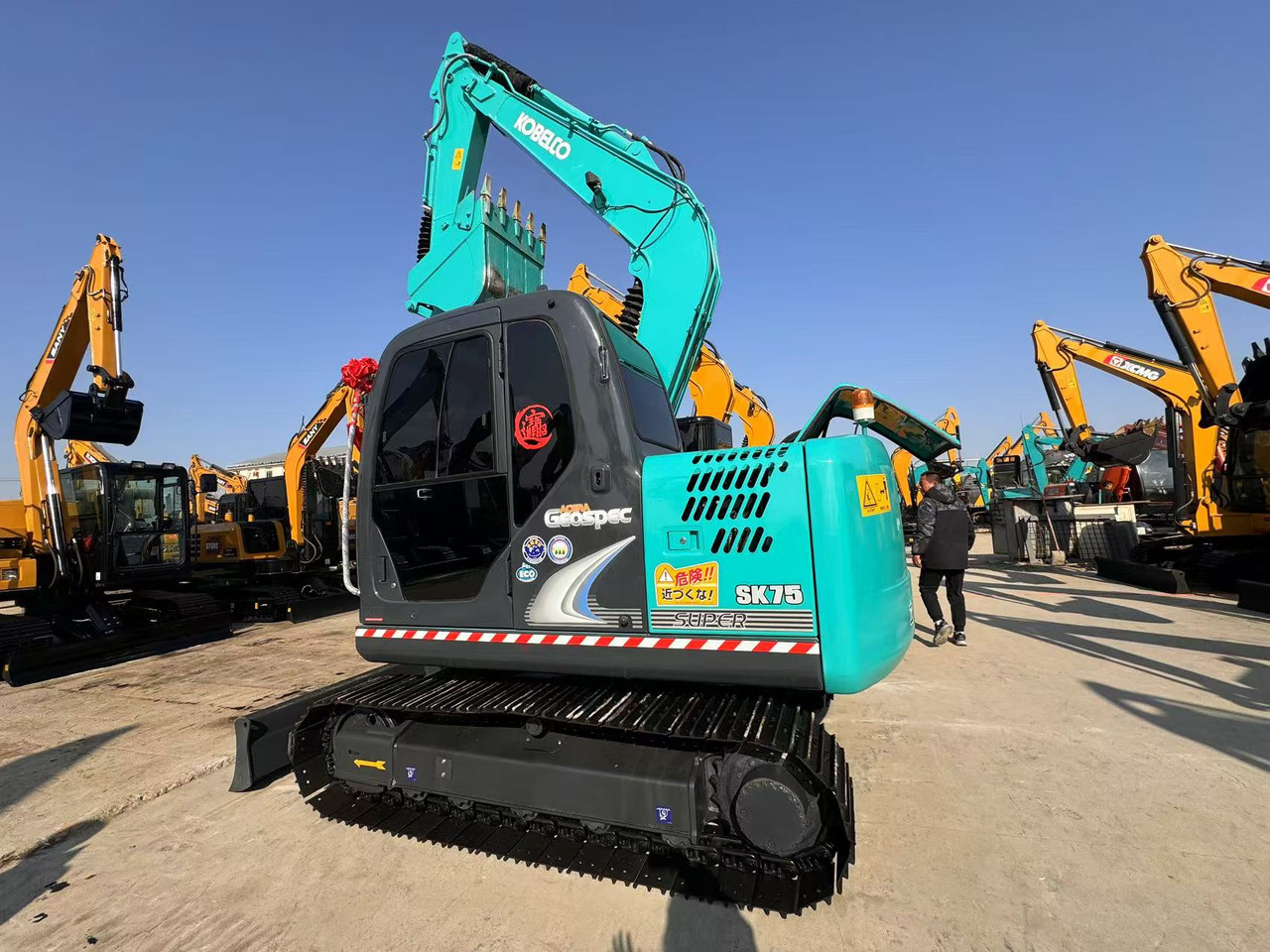 KOBELCO SK75 - Mini ekskavatör: fotoğraf 2 KOBELCO SK75 - Mini ekskavatör: fotoğraf 2