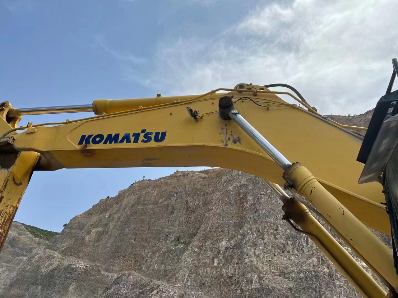 KOMATSU PC700 - Paletli ekskavatör: fotoğraf 5 KOMATSU PC700 - Paletli ekskavatör: fotoğraf 5