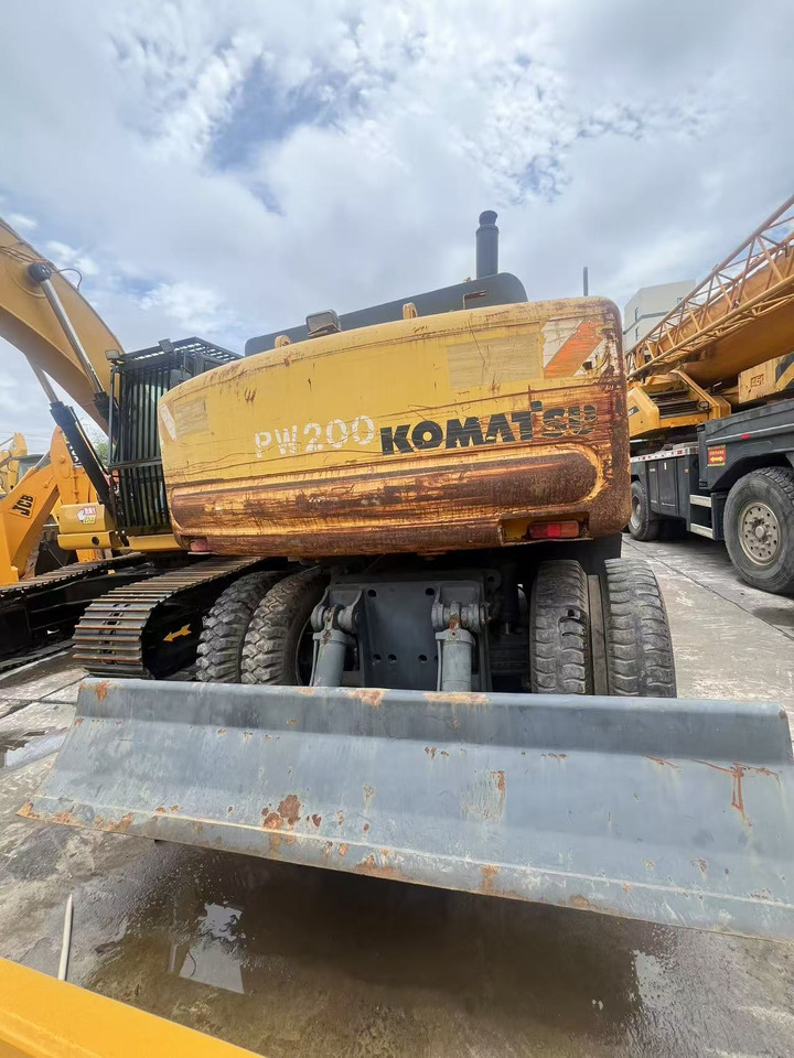 KOMATSU PW150 - Tekerlekli ekskavatör: fotoğraf 4 KOMATSU PW150 - Tekerlekli ekskavatör: fotoğraf 4
