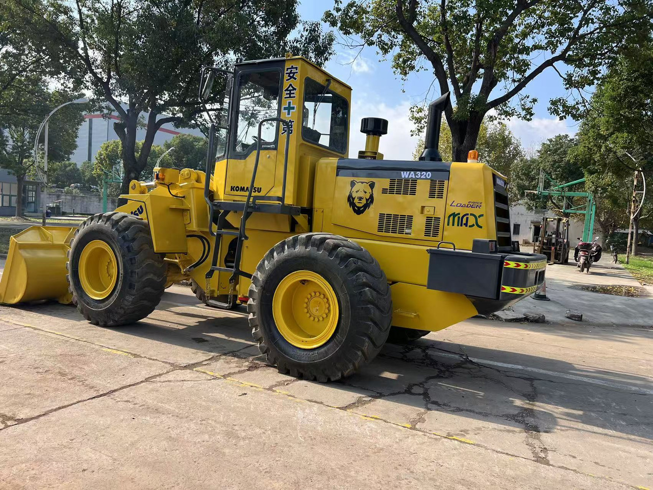 KOMATSU WA320-3 - Tekerlekli yükleyici: fotoğraf 3 KOMATSU WA320-3 - Tekerlekli yükleyici: fotoğraf 3