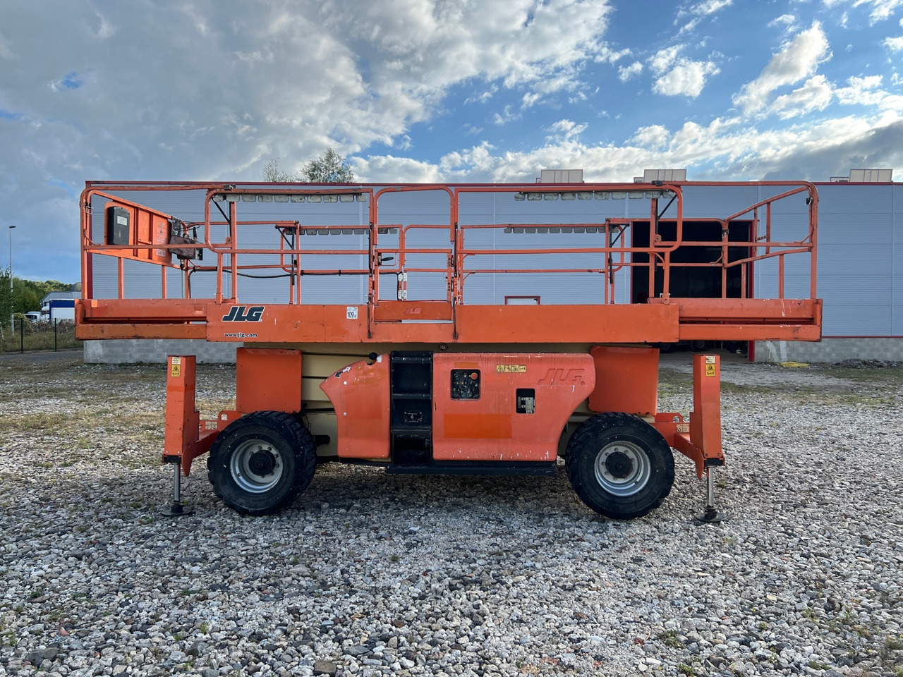 JLG 3394RT - Makasli platform: fotoğraf 1 JLG 3394RT - Makasli platform: fotoğraf 1